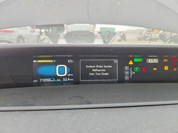 2016 TOYOTA PRIUS