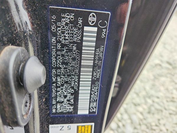 2016 TOYOTA PRIUS