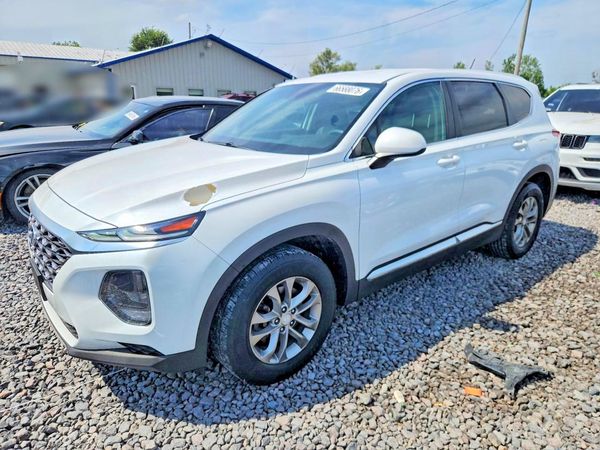 2019 HYUNDAI SANTA FE SE