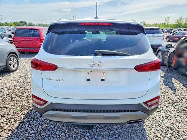 2019 HYUNDAI SANTA FE SE