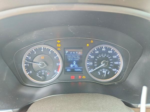 2019 HYUNDAI SANTA FE SE