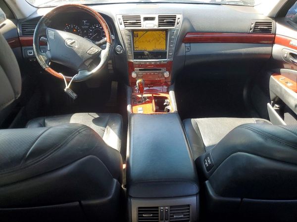 2012 LEXUS LS