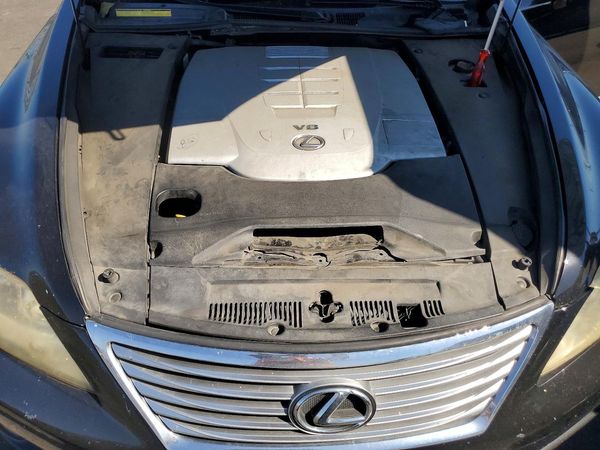 2012 LEXUS LS