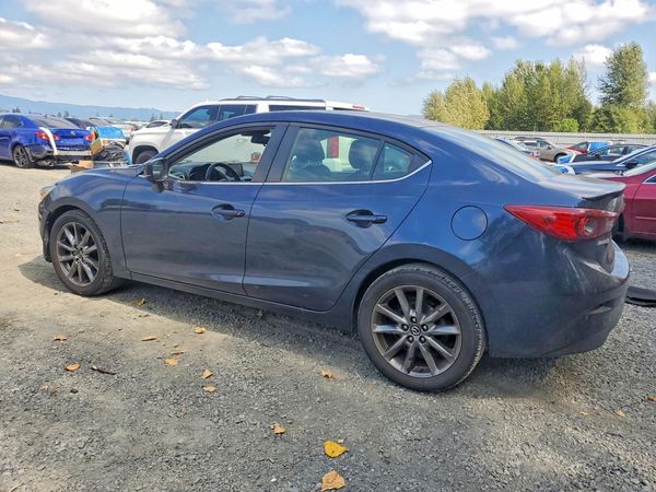 2018 MAZDA 3 Touring