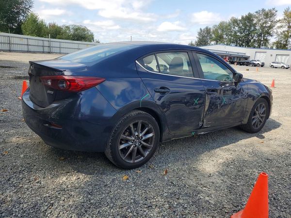 2018 MAZDA 3 Touring