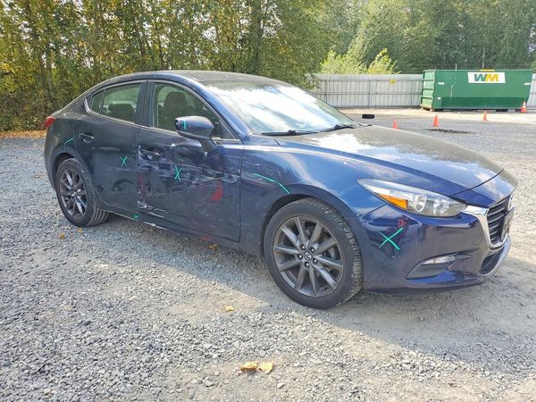 2018 MAZDA 3 Touring