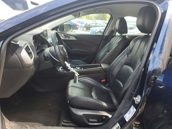 2018 MAZDA 3 Touring