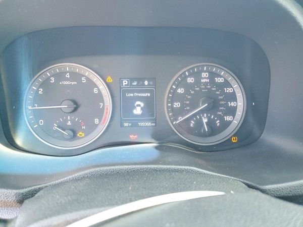 2016 HYUNDAI TUCSON