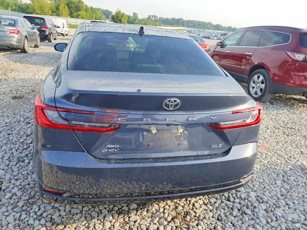 2026 TOYOTA CAMRY