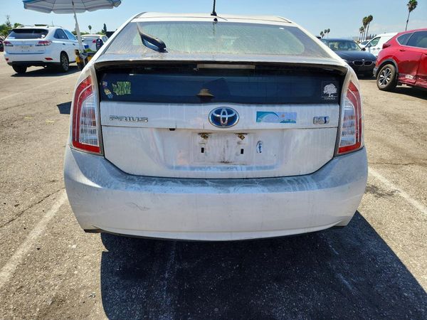 2015 TOYOTA PRIUS
