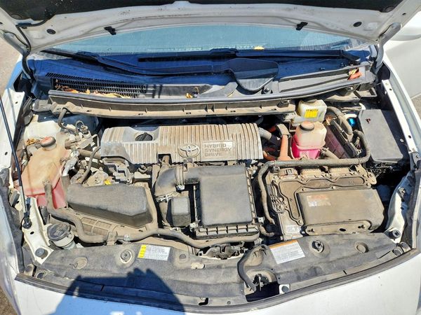 2015 TOYOTA PRIUS