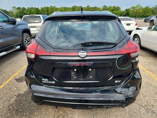 2022 NISSAN KICKS