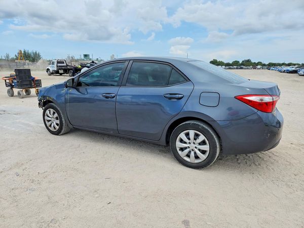2015 TOYOTA COROLLA