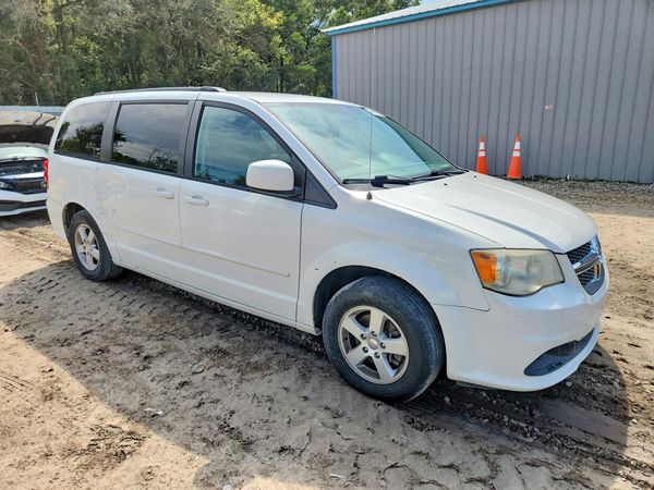 2013 DODGE GRAND CARAVAN SXT