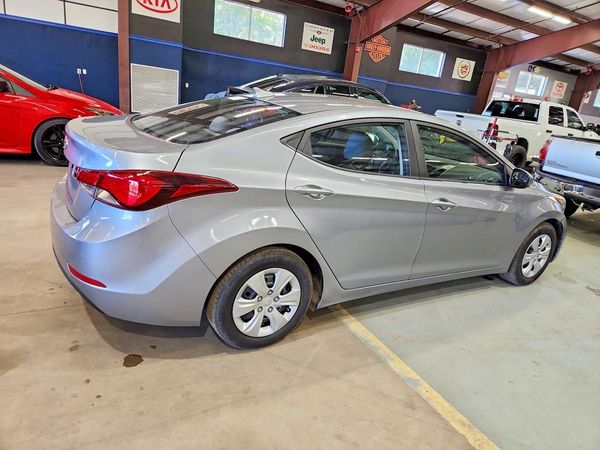 2016 HYUNDAI ELANTRA