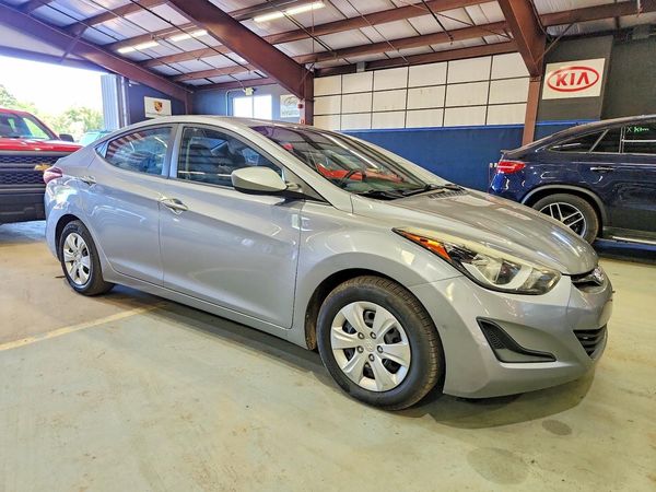 2016 HYUNDAI ELANTRA