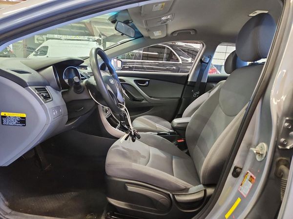 2016 HYUNDAI ELANTRA