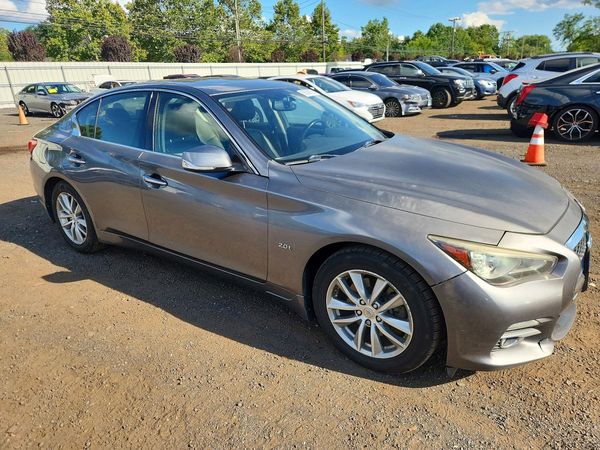 2017 INFINITI Q50