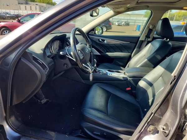 2017 INFINITI Q50