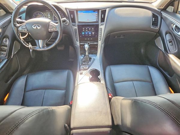 2017 INFINITI Q50