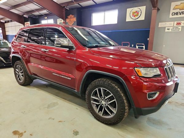 2015 JEEP GRAND CHEROKEE LIMITED 4X4 — Passenger 3/4