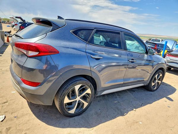 2018 HYUNDAI TUCSON