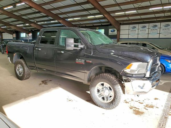 2017 RAM 2500 SLT CREW CAB 4X4
