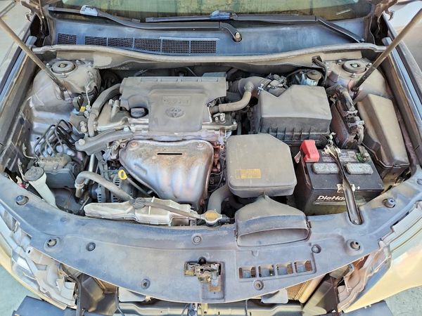 2014 TOYOTA CAMRY