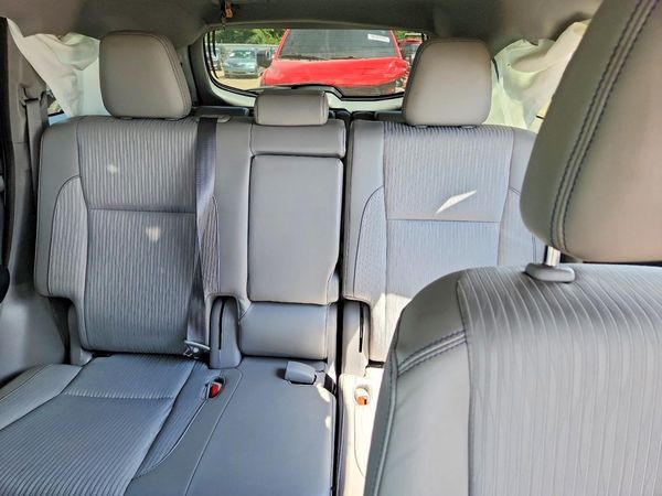 2019 TOYOTA HIGHLANDER LE/LE Plus