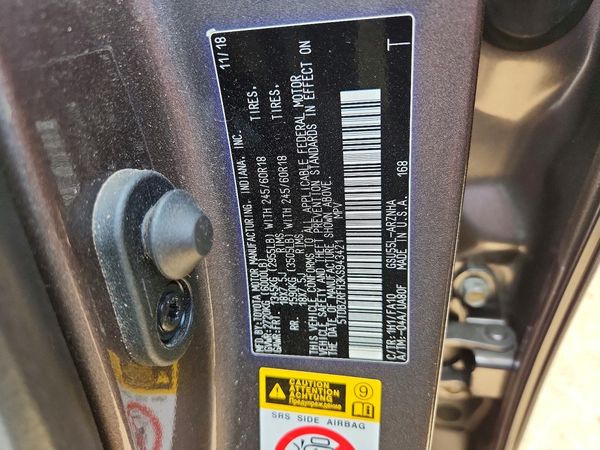 2019 TOYOTA HIGHLANDER LE/LE Plus