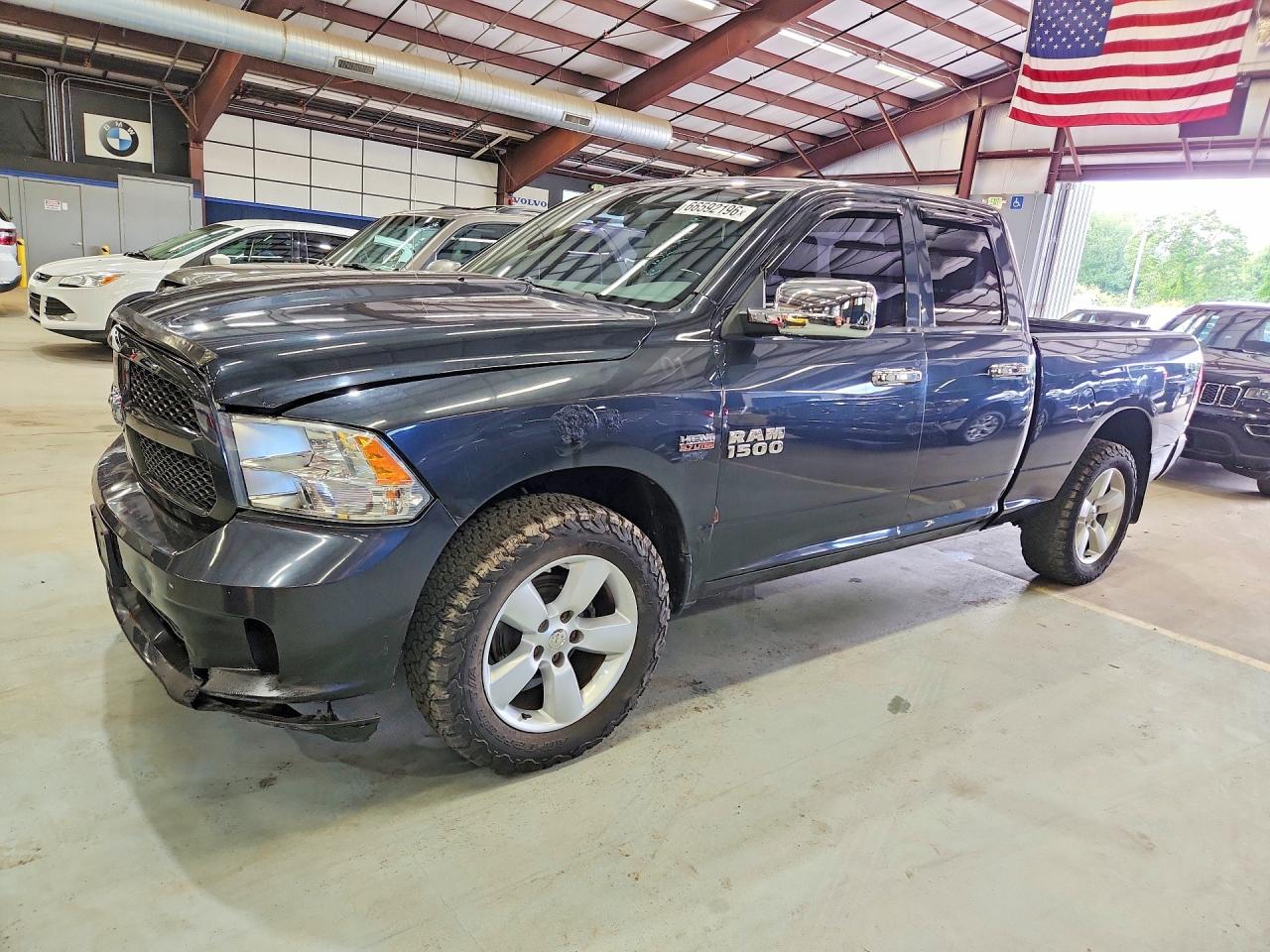 2013 RAM 1500 ST QUAD CAB 4X4