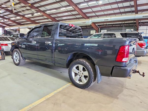 2013 RAM 1500 ST QUAD CAB 4X4