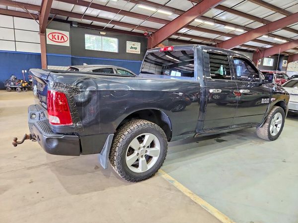 2013 RAM 1500 ST QUAD CAB 4X4