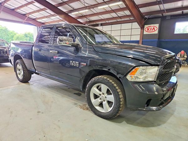 2013 RAM 1500 ST QUAD CAB 4X4
