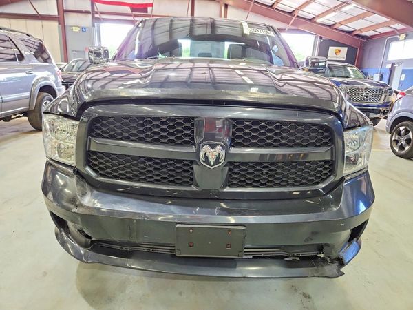 2013 RAM 1500 ST QUAD CAB 4X4