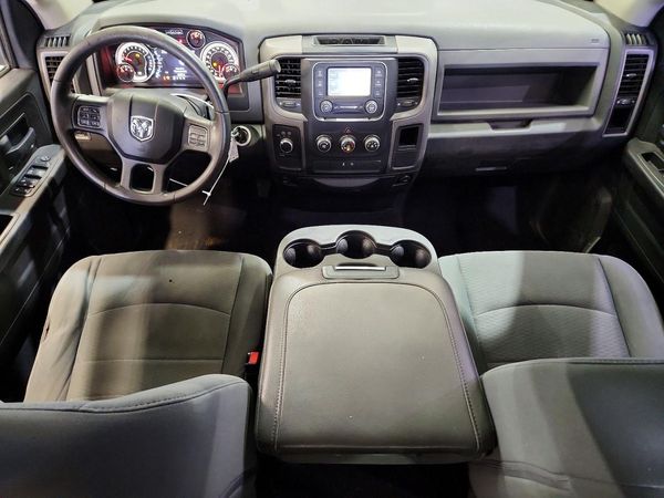 2013 RAM 1500 ST QUAD CAB 4X4