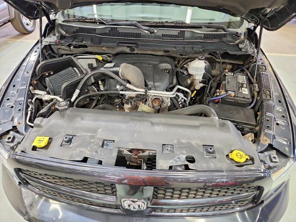2013 RAM 1500 ST QUAD CAB 4X4