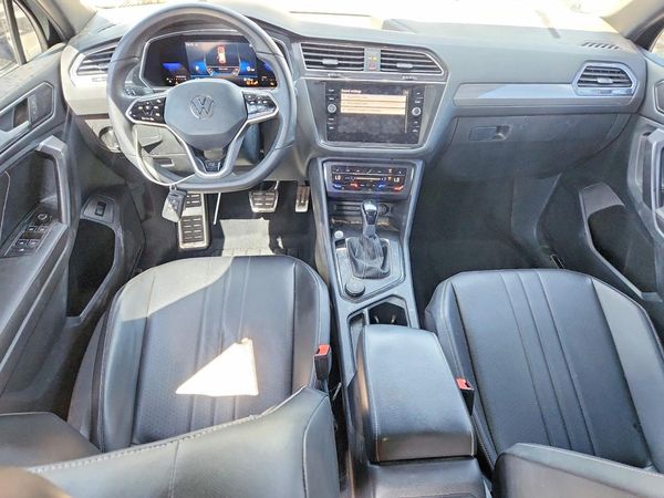 2022 VOLKSWAGEN TIGUAN 4Motion SE R-Line Black