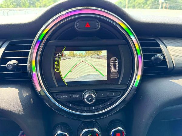 2018 MINI COOPER