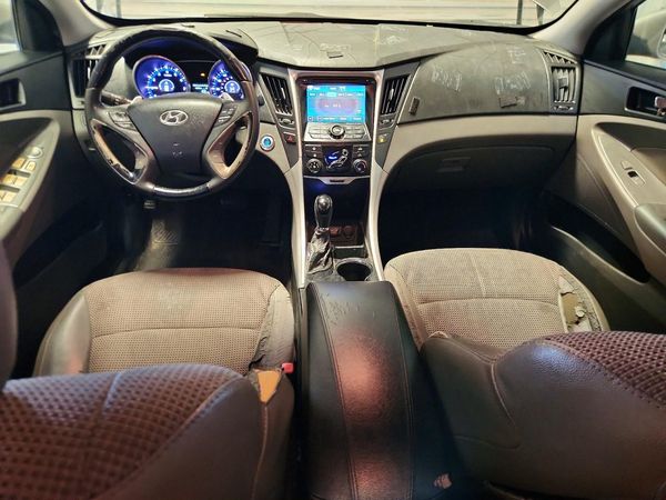 2012 HYUNDAI SONATA