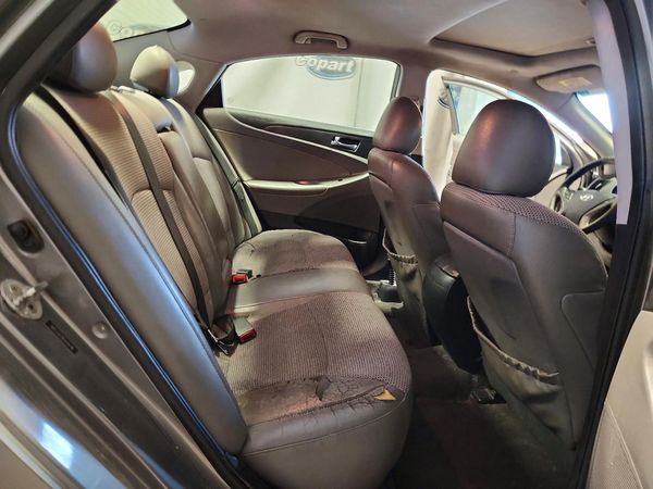 2012 HYUNDAI SONATA