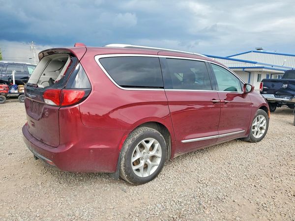 2017 CHRYSLER PACIFICA