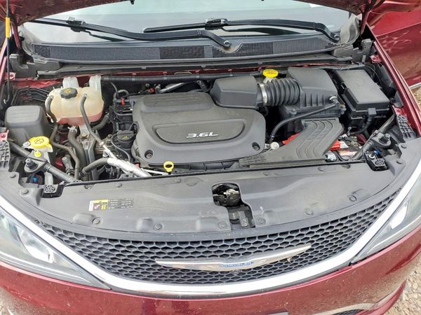 2017 CHRYSLER PACIFICA
