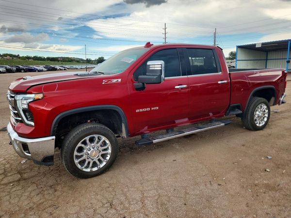 2025 CHEVROLET SILVERADO LTZ — Front 3/4