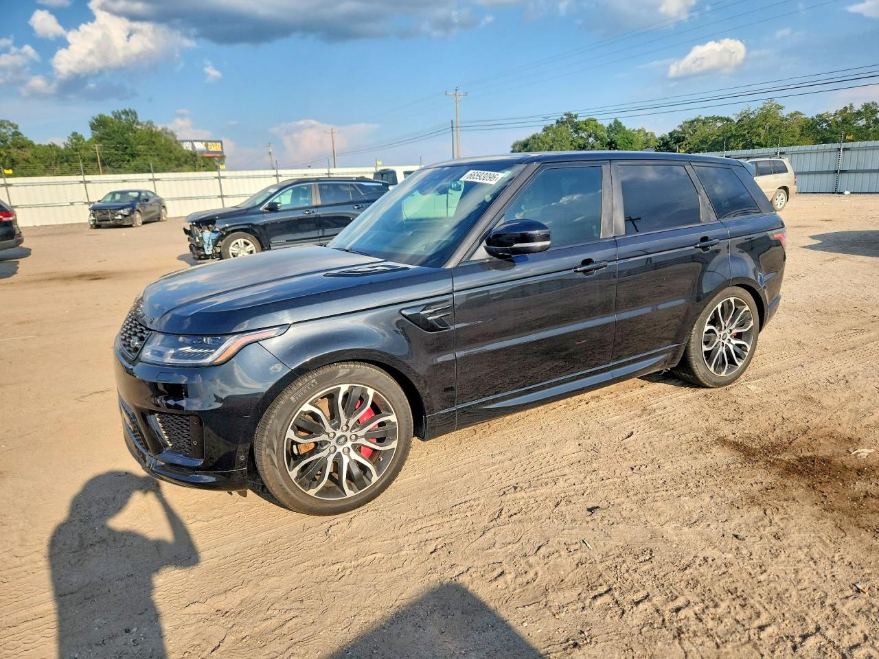 2018 LAND ROVER RANGE ROVER SPORT — Front 3/4