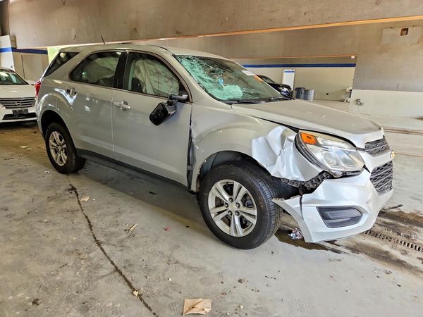 2016 CHEVROLET EQUINOX LS — Passenger 3/4