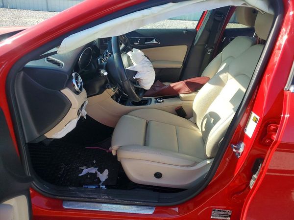 2019 MERCEDES-BENZ GLA-CLASS GLA250-4M — DENT