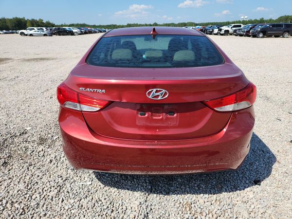 2013 HYUNDAI ELANTRA