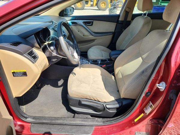 2013 HYUNDAI ELANTRA