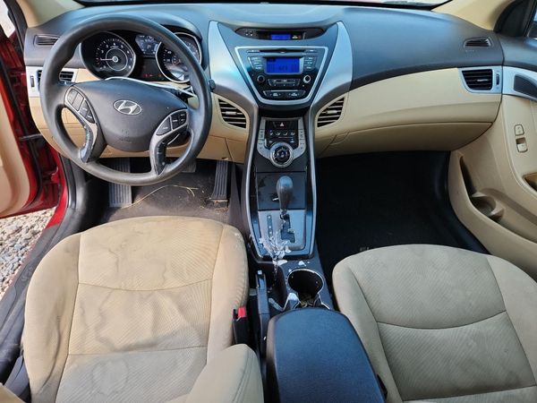 2013 HYUNDAI ELANTRA